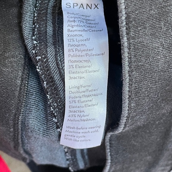 SPANX Distressed Ankle Skinny Jeans - Small - Picture 15 of 16